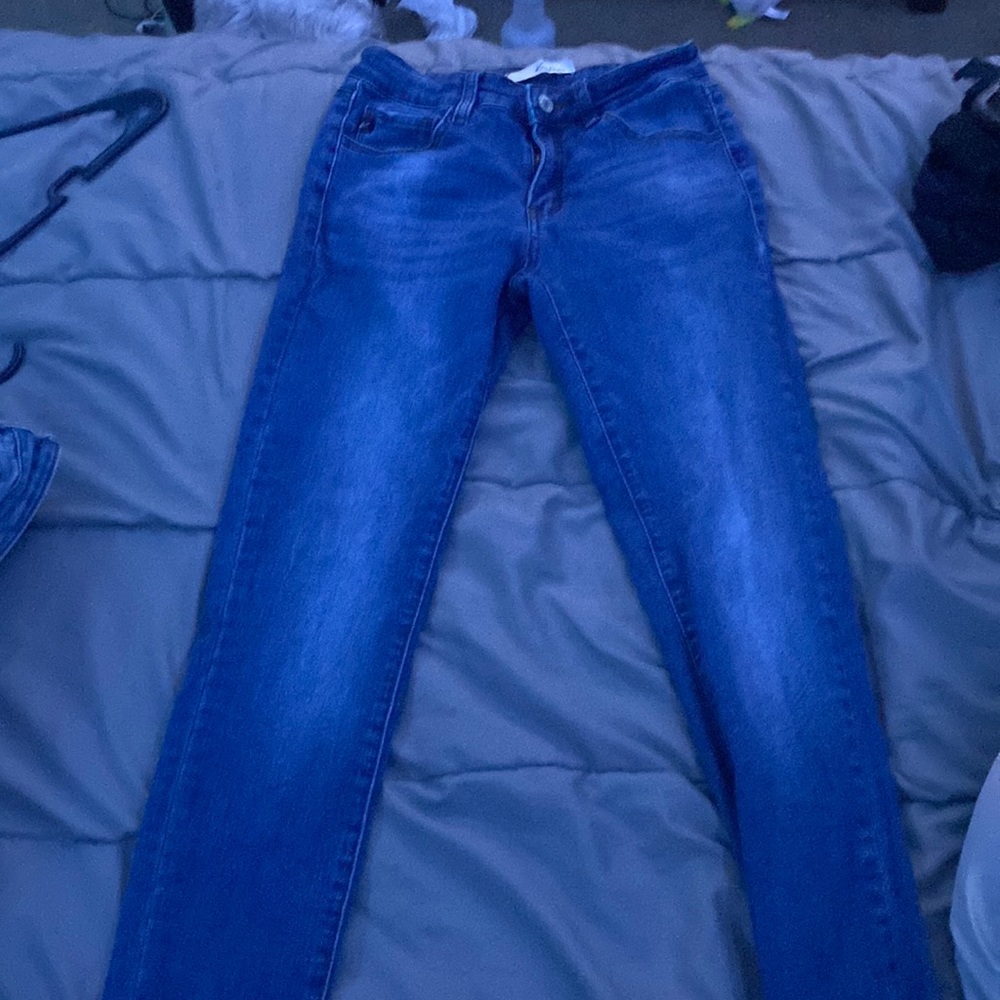 Low rise skinny jeans